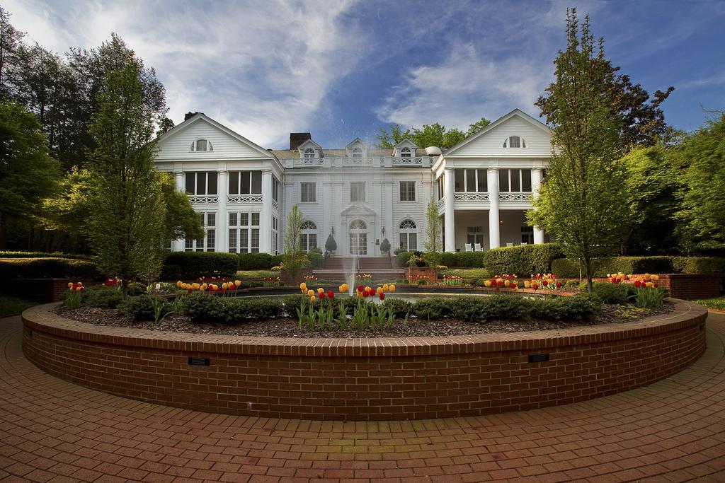 The Duke Mansion Panzió Charlotte Kültér fotó